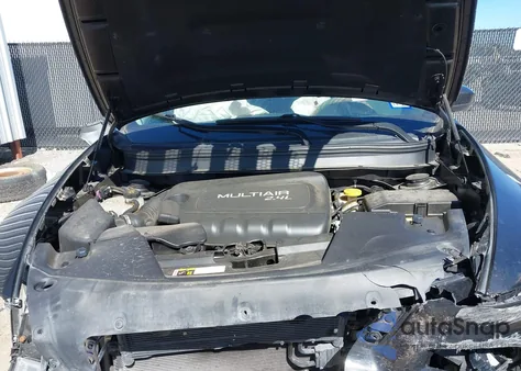 2015 Jeep Cherokee Latitude из США, поврежденный, VIN 1C4PJLCBXFW782534